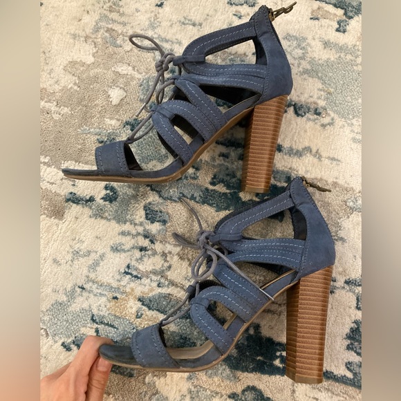PARKER & Sky Strappy Sandal Gladiator Block High Heels Blue Butterfly Zip Up 7.5 - Picture 3 of 16